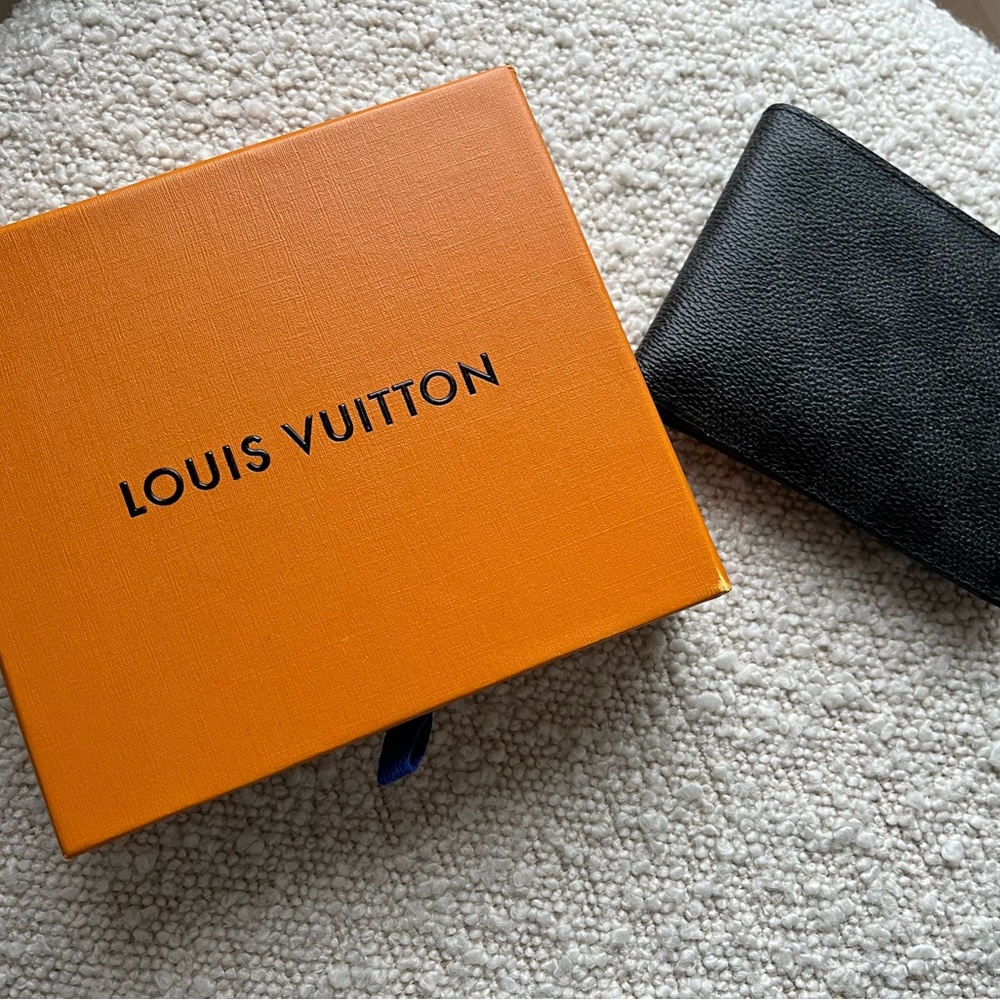 Louis Vuitton Damier men’s wallet